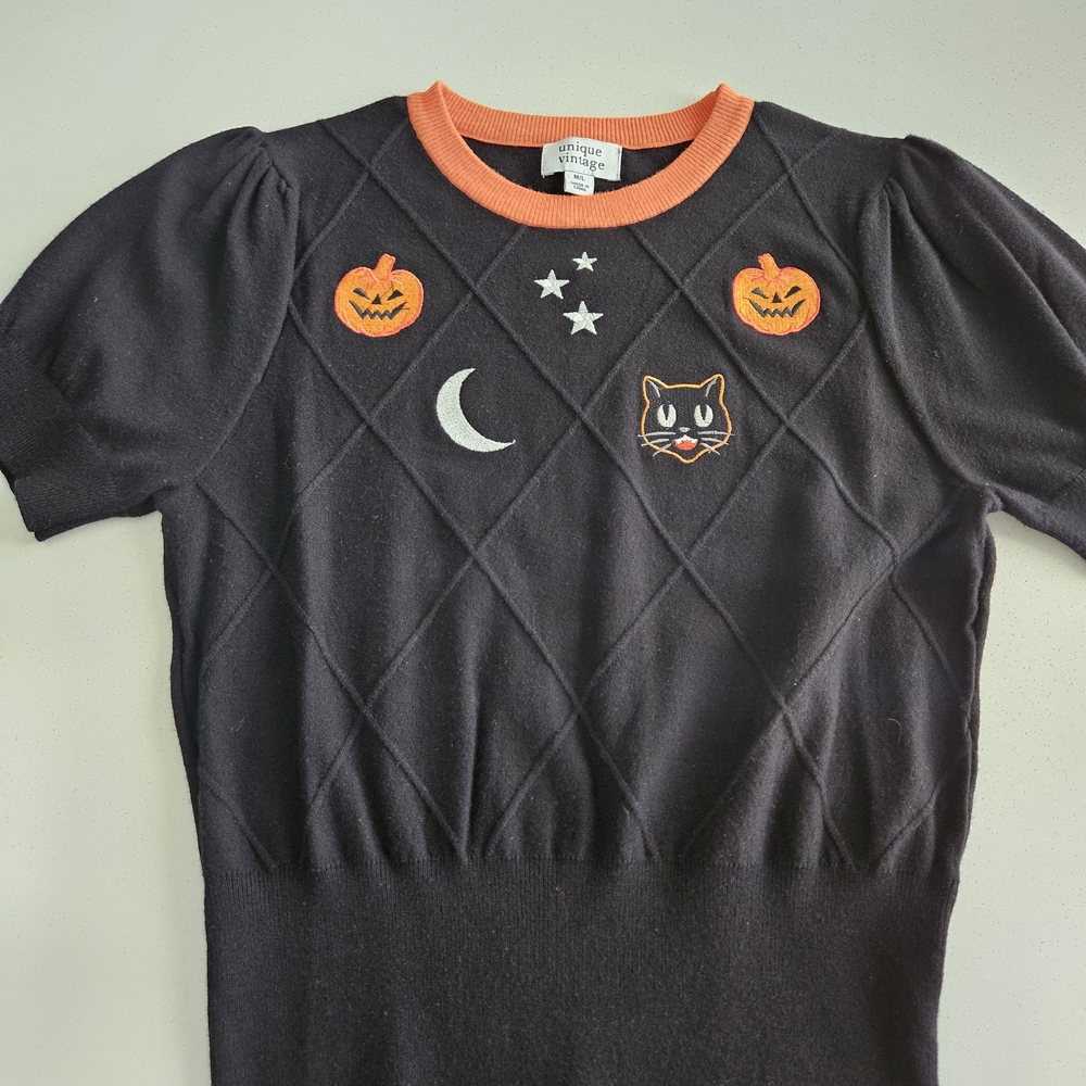 Unique Vintage Black and Orange Halloween Sweater